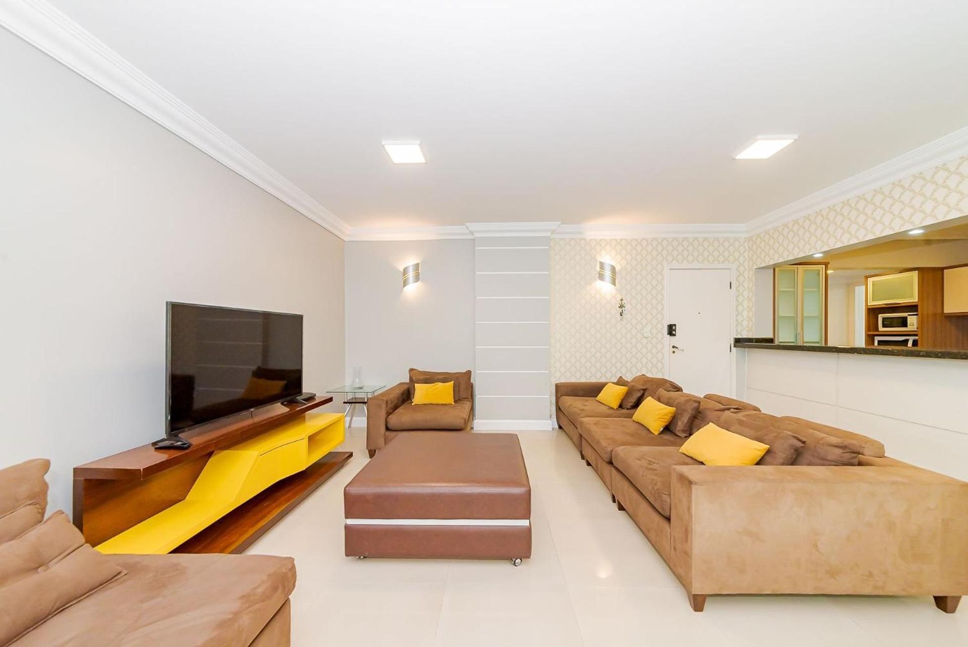 Apto Amplo 1Suite Mais 2Quartos - Quadra Mar 50M Da Praia - Somente Familiares Балнеариу-Камбориу Экстерьер фото