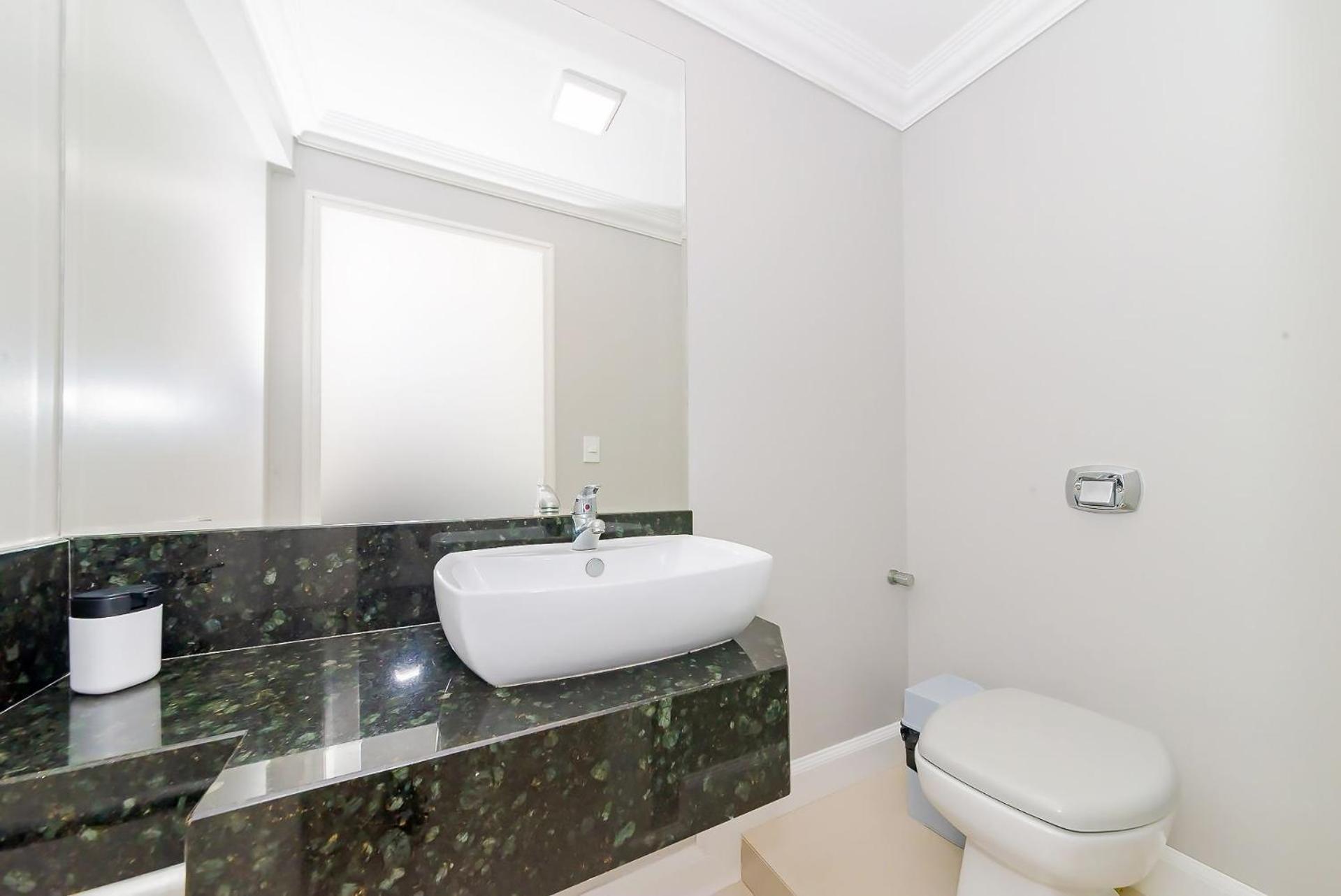 Apto Amplo 1Suite Mais 2Quartos - Quadra Mar 50M Da Praia - Somente Familiares Балнеариу-Камбориу Экстерьер фото
