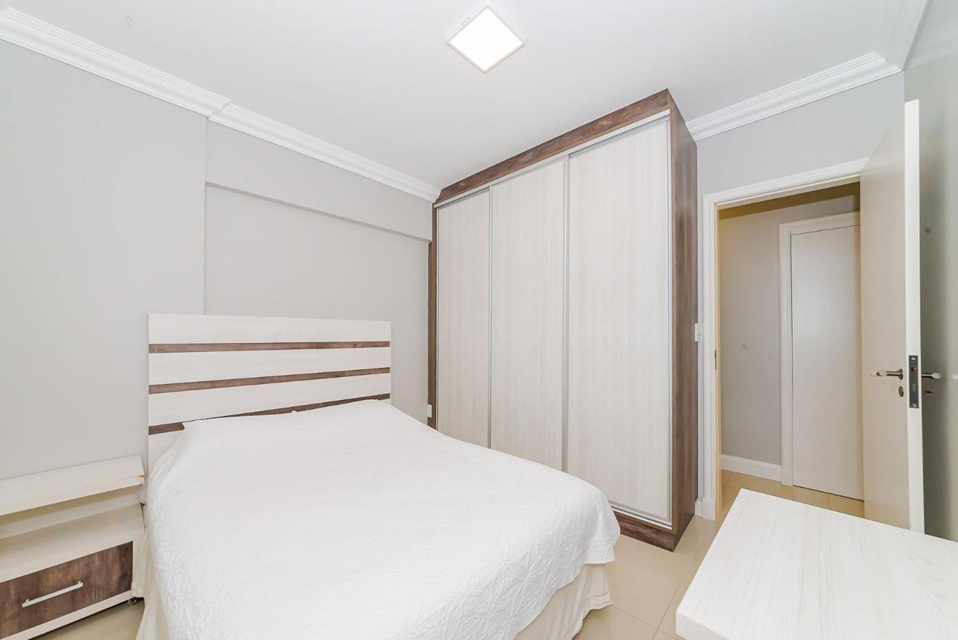 Apto Amplo 1Suite Mais 2Quartos - Quadra Mar 50M Da Praia - Somente Familiares Балнеариу-Камбориу Экстерьер фото
